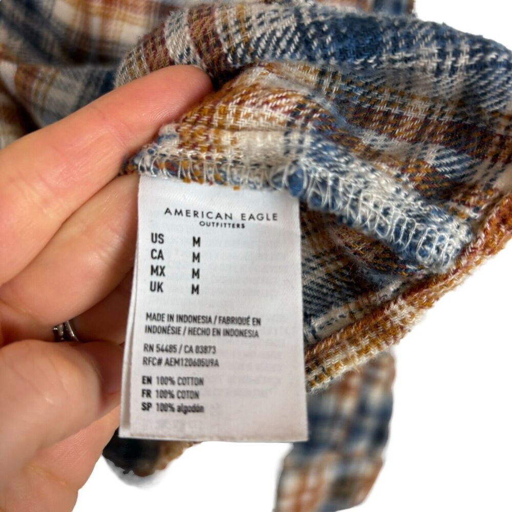 American Eagle Cropped Flannel Button Down Women'… - image 3